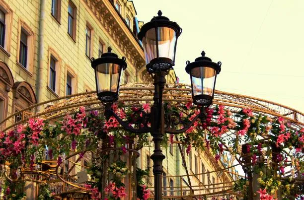 Где найти и выбрать поездку в императорскую резиденцию